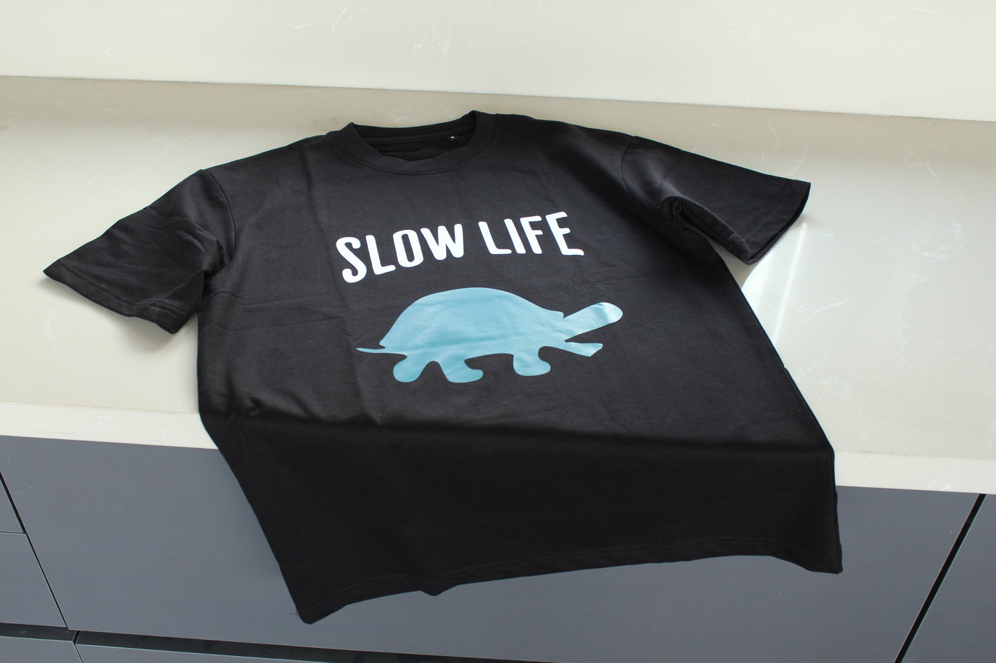 Slow Life Against the Rush